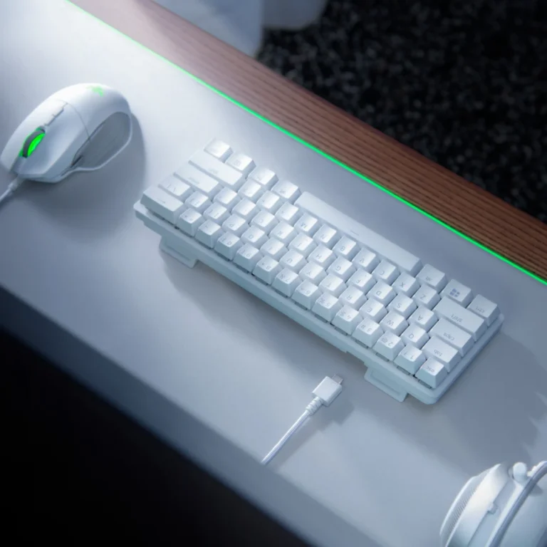 Razer-Huntsman-mini-Switch-Optical-Clicky-Purpura-White-English